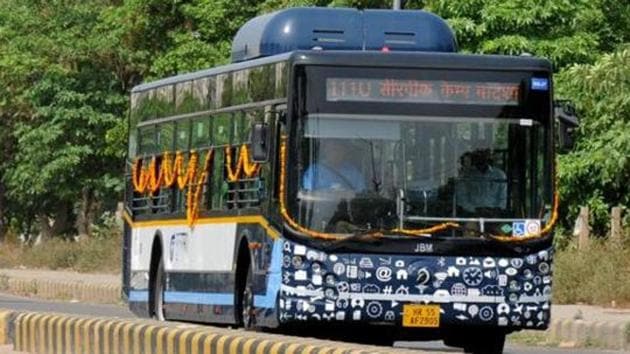 Of the newly launched bus routes, three of them, namely Route 111E, Route 116E and Route 122, will help increase the connectivity between established transport hubs.(HT FIle Photo) Of the newly launched bus routes, three of them, namely Route 111E, Route 116E and Route 122, will help increase the connectivity between established transport hubs.(HT FIle Photo)