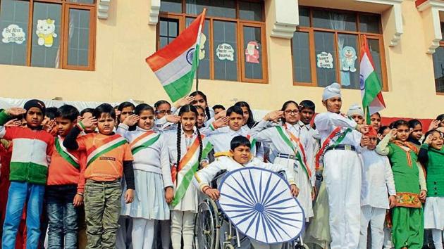 Students celebrating Republic Day at Ashmah International School in Mohali.(HT)