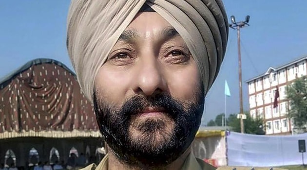Davinder Singh, the Deputy Superintendent of Police of the J&K Police, was arrested on January 11 on charges of colluding with terrorists.(PTI File Photo) Davinder Singh, the Deputy Superintendent of Police of the J&K Police, was arrested on January 11 on charges of colluding with terrorists.(PTI File Photo)