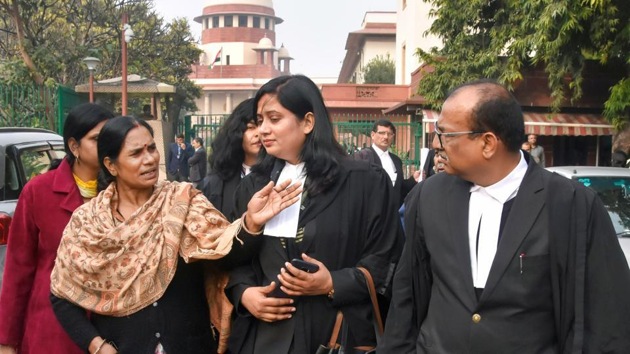 Delhi gang rape victim’s mother Asha Devi at the Supreme Court on January 28.(PTI Photo)