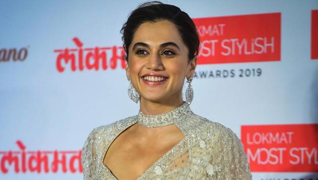 Taapsee Pannu attends the Lokmat Most Stylish Awards, in Mumbai.(PTI)