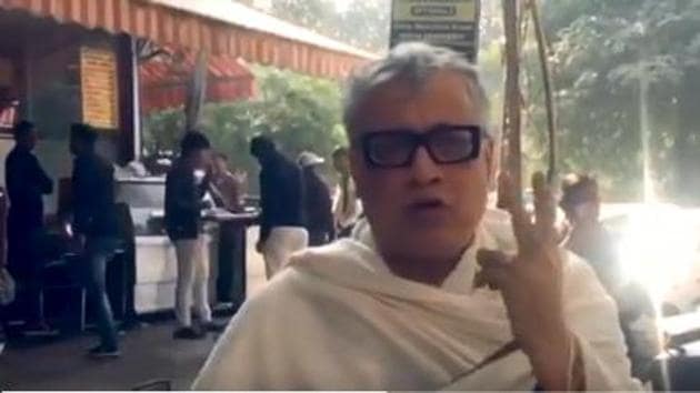 TMC MP Derek O’Brien released a video backing Arvind Kejriwal’s Aam Aadmi Party in Delhi polls.(@derekobrienmp/Twitter screengrab)