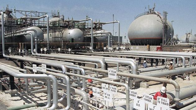 Oil prices fell on Thursday as the death toll from the new virus in China climbed to 170.(AP File Photo) Oil prices fell on Thursday as the death toll from the new virus in China climbed to 170.(AP File Photo)