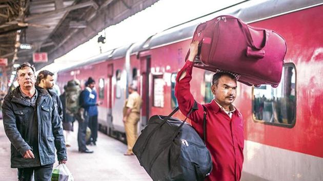 Freight earnings have been affected due to fall in coal and cement movement amid an economic slowdown.(Pradeep Gaur/Mint) Freight earnings have been affected due to fall in coal and cement movement amid an economic slowdown.(Pradeep Gaur/Mint)