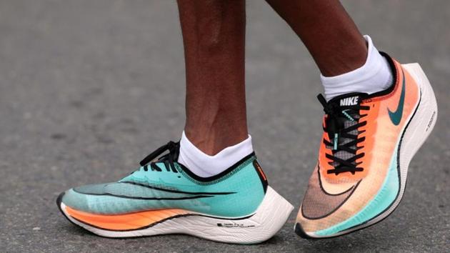 FILE PHOTO: Athletics - Dubai Marathon - Dubai, United Arab Emirates - January 24, 2020 General view of an athlete wearing the Nike Vaporfly shoes. REUTERS/Christopher Pike/File Photo(REUTERS)
