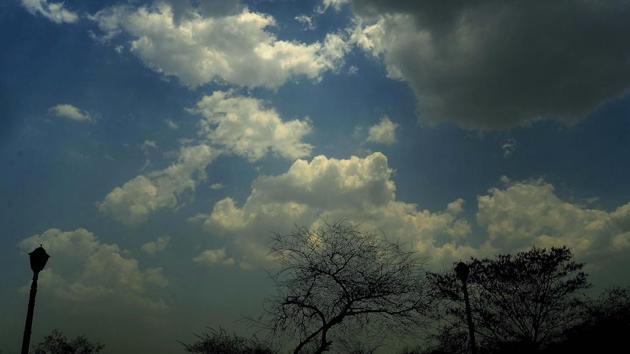 On February 2-3, the minimum temperature will hover between 14 and 15 degrees Celsius, with maximum temperatures at 30 degrees Celsius (HT REPRESENTATIVE PHOTO) On February 2-3, the minimum temperature will hover between 14 and 15 degrees Celsius, with maximum temperatures at 30 degrees Celsius (HT REPRESENTATIVE PHOTO)