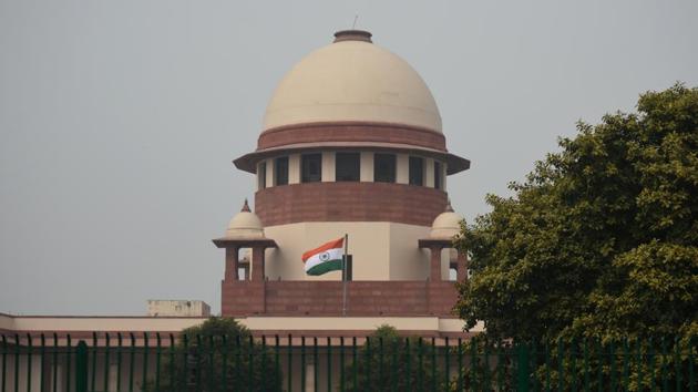 Supreme Court on Friday issued notice to the Prime Minister’s Office (PMO) in a plea by former Indian Forest Service officer Sanjiv Chaturvedi seeking details of black money recovered from overseas locations since June 2014.(Amal KS/HT PHOTO)