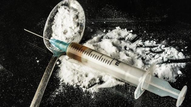 As per the study at the Haryana’s drug dependence treatment centre, 18 school-going children aged between 14 and 19 years had appeared for the treatment in 2016 and the number had gone up to 29 in 2017, 111 in 2018 and reached 209 till last year.(Thinkstock Photo) As per the study at the Haryana’s drug dependence treatment centre, 18 school-going children aged between 14 and 19 years had appeared for the treatment in 2016 and the number had gone up to 29 in 2017, 111 in 2018 and reached 209 till last year.(Thinkstock Photo)