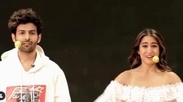 Kartik Aaryan has been sharing videos of fans who have taken up the Do It with a Twist challenge. Kartik Aaryan has been sharing videos of fans who have taken up the Do It with a Twist challenge.
