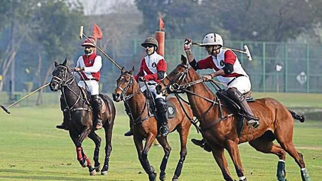 Players in action during the Sanawar Polo Cup match between Peace Stead and Barnes at the Jaipur Polo Ground in New Delhi on Sunday (Vipin Kumar /HT PHOTO) Players in action during the Sanawar Polo Cup match between Peace Stead and Barnes at the Jaipur Polo Ground in New Delhi on Sunday (Vipin Kumar /HT PHOTO)