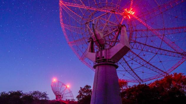The upgradation work of the world’s largest low-frequency radio telescope, Giant Metrewave Radio Telescope (GMRT) located at Narayangaon around 80km from Pune, is now complete. The work which began in 2014 and completed in 2019, will help provide missing answers to the history of the universe as the new capabilities would grant GMRT access to a plethora of space imagery. (Sanket Wankhade / HT Photo)
