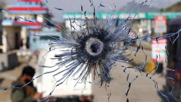 A bullet hole is seen in the windscreen of a truck which was used by suspected militants, at the site of a gun battle at Nagrota, on the outskirts of Jammu city, Jammu and Kashmir. (Mukesh Gupta / REUTERS)
