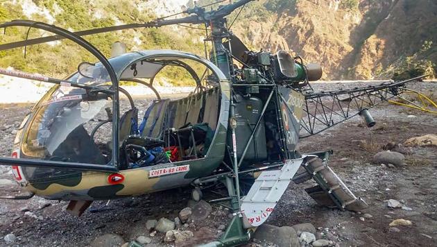 The Chetak helicopter of the Indian Army which crash landed following a technical snag, in Reasi district of Jammu and Kashmir, Monday, Feb. 3, 2020.(PTI) The Chetak helicopter of the Indian Army which crash landed following a technical snag, in Reasi district of Jammu and Kashmir, Monday, Feb. 3, 2020.(PTI)