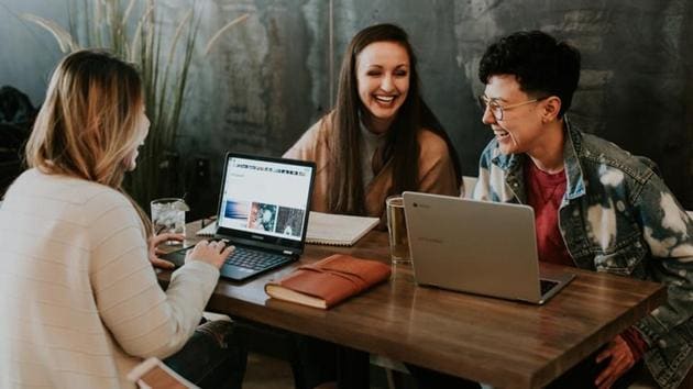 The study found that people who put forth the effort to display positive emotions towards others at work - versus faking their feelings - receive higher levels of support and trust from co-workers(UNSPLASH)