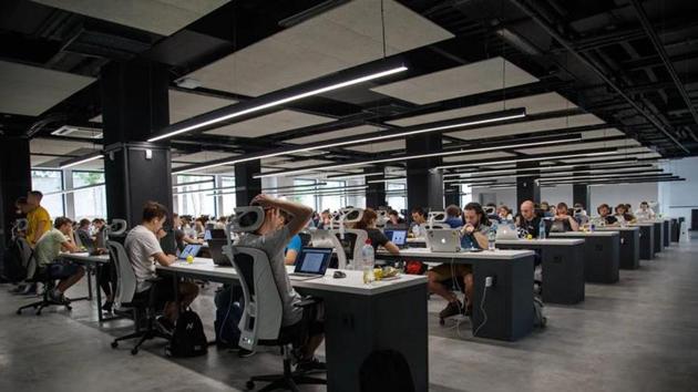 Authentic behaviour, which means not faking your feelings, is more productive at workplace. (Representational image)(Unsplash) Authentic behaviour, which means not faking your feelings, is more productive at workplace. (Representational image)(Unsplash)