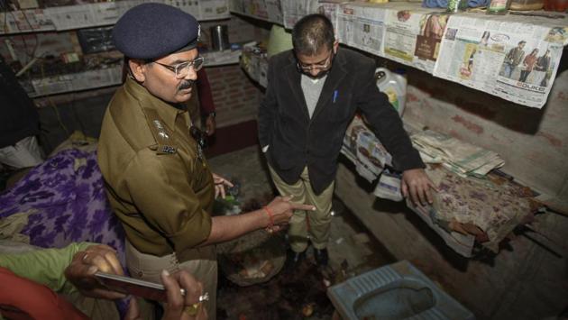 District Magistrate along with the police team inspects Batham’s house. “I felt helpless and said that he was sinning. Subhash’s wife abused me in response,” said the head constable. Anil Mishra, superintendent of police (Farrukhabad), said the first call to the police control room was made at 4.20pm, upon which a group of policemen surrounded the house and took positions atop surrounding buildings. (Burhaan Kinu / HT Photo)