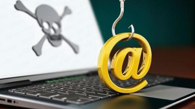 Apart from malicious attachment, fraudsters send SMSes and emails with links that lead to fake sites.(Photo: iStock) Apart from malicious attachment, fraudsters send SMSes and emails with links that lead to fake sites.(Photo: iStock)