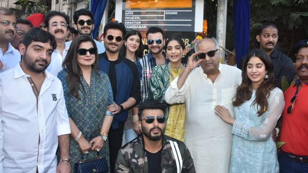 The Kapoor family at the Surinder Kapoor Chowk in Chembur.(Varinder Chawla)