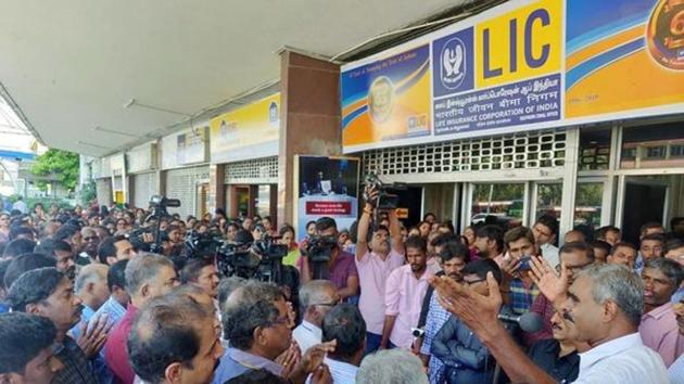 LIC employees stage a protest agains Centre's plan of stake sale in the insurer at its Mount Road office in Chennai (Photo: ANI) LIC employees stage a protest agains Centre's plan of stake sale in the insurer at its Mount Road office in Chennai (Photo: ANI)