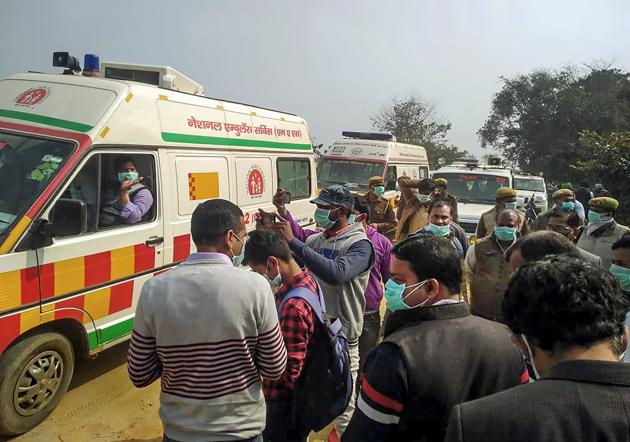 Ambulances arrive at the site where seven people, including three children, were killed after inhaling poisonous gas in a carpet factory at Jalalpur village in Biswan area of Sitapur district.(PTI)