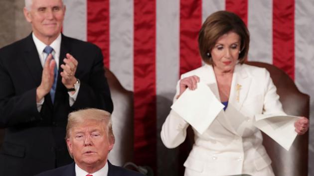 Speaker of the House Nancy Pelosi (D-CA) rips up the speech of President Donald Trump after his State of the Union address to a joint session of the US Congress in the House Chamber of the US Capitol in Washington. (Jonathan Ernst / REUTERS)