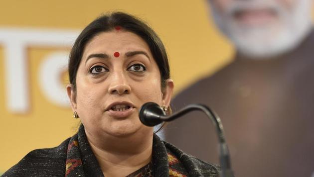 Delhi Assembly election 2020: Smriti Irani tweeted an attack at AAP chief Arvind Kejriwal for his special appeal to women on voting in the Delhi elections. (Arvind Yadav/HT PHOTO) Delhi Assembly election 2020: Smriti Irani tweeted an attack at AAP chief Arvind Kejriwal for his special appeal to women on voting in the Delhi elections. (Arvind Yadav/HT PHOTO)