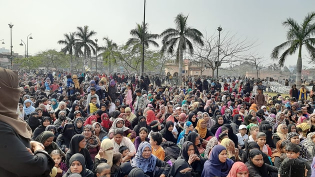 On Sunday, several women, mostly Muslim, reached Clock Tower and were addressed by several activists, including some from outfits of New Delhi.(HT Photo)