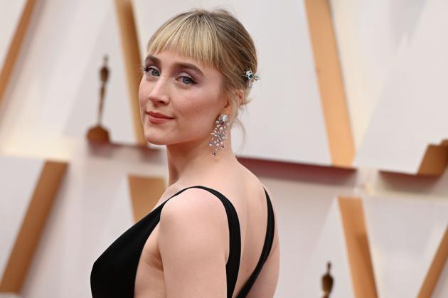 US-Irish actress Saoirse Ronan arrives for the 92nd Oscars at the Dolby Theatre in Hollywood, California on February 9, 2020. (Photo by Robyn Beck / AFP) (AFP)
