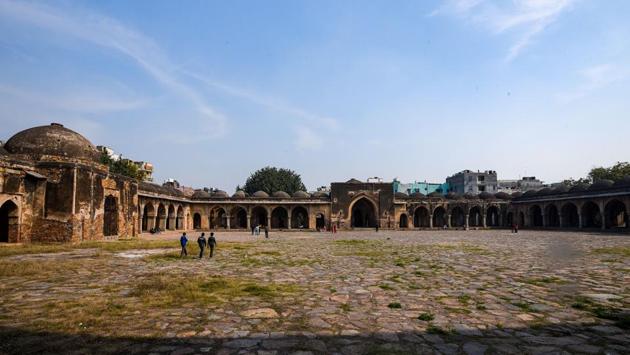 The Begampur mosque is one of the seven built by Khan-i-Jahan Junan Shah, who was 14th century ruler Feroze Shah Tughlaq’s prime minister. The structure, which rises from a high plinth, consists of a large courtyard, enclosed by arched cloisters on the sides and a three-aisle deep prayer hall. The façade of the prayer hall is broken by 24 arched openings. (Amal KS / HT Photo)
