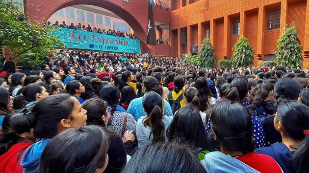 New Delhi: Students stage a protest against the alleged molestation of students by a group of men who had gatecrashed a cultural festival, at Gargi College, in New Delhi(PTI)