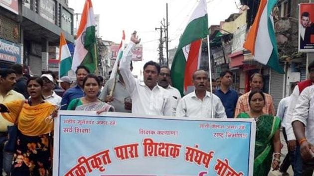 Para teachers demonstrate during "Nyay March" in Hazaribagh (HT File) Para teachers demonstrate during "Nyay March" in Hazaribagh (HT File)