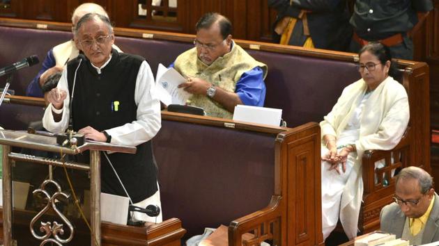 West Bengal State Finance minister Amit Mishra presents the state Budget in the Legislative Assembly in Kolkata on Monday.(Samir Jana/HT Photo)