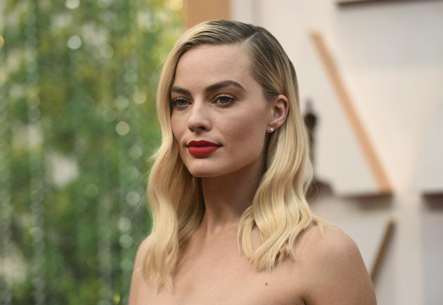 Margot Robbie arrives at the Oscars on Sunday, Feb. 9, 2020, at the Dolby Theatre in Los Angeles. (Photo by Richard Shotwell/Invision/AP) (Richard Shotwell/Invision/AP)