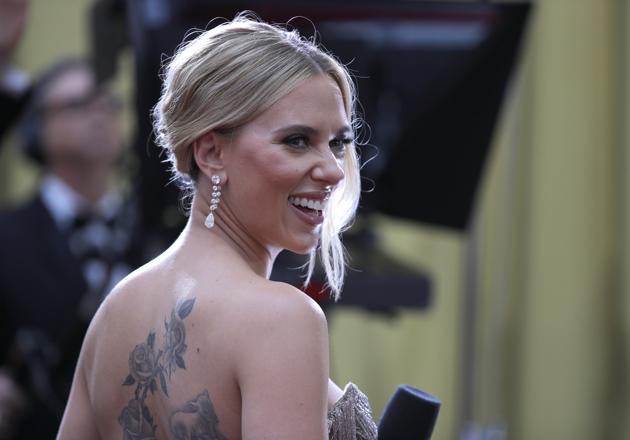Scarlett Johansson arrives at the Oscars on Sunday, Feb. 9, 2020, at the Dolby Theatre in Los Angeles. (AP Photo/John Locher) (AP)