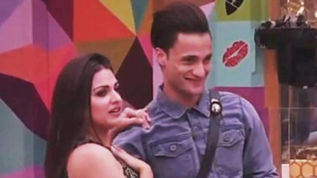 Asim proposed to Himanshi recently and she also accepted the proposal. Asim proposed to Himanshi recently and she also accepted the proposal.