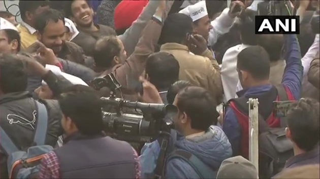ANICelebrations begin at Aam Aadmi Party office in Delhi after reports that party is leading in early trends. ANICelebrations begin at Aam Aadmi Party office in Delhi after reports that party is leading in early trends.