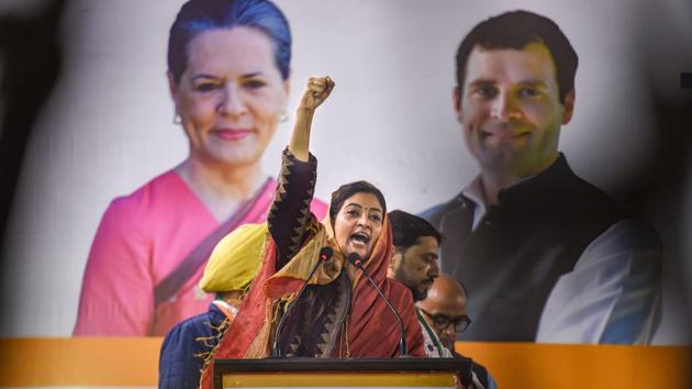 Congress candidate from Chandni Chowk seat Alka Lamba during an election campaign rally ahead of the Assembly polls.(PTI Photo)