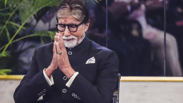 Veteran Bollywood actor Amitabh Bachchan during the presentation of Dada Saheb Phalke Award for the year 2018 at Rashtrapati Bhavan in New Delhi.(PTI) Veteran Bollywood actor Amitabh Bachchan during the presentation of Dada Saheb Phalke Award for the year 2018 at Rashtrapati Bhavan in New Delhi.(PTI)