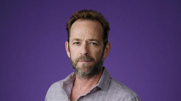 Luke Perry did not find a mention on Oscars’ In Memorium segment.(Chris Pizzello/Invision/AP)