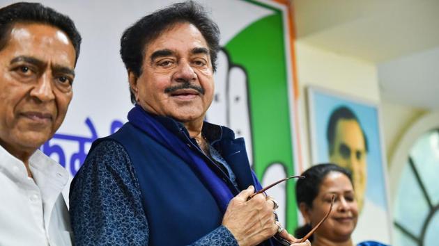 Senior Congress leader Shatrughan Sinha at Delhi Congress office ahead of Assembly elections.(PTI Photo) Senior Congress leader Shatrughan Sinha at Delhi Congress office ahead of Assembly elections.(PTI Photo)