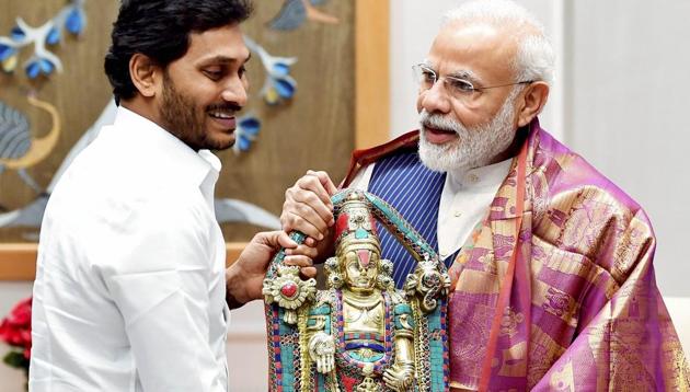 Jagan Meets Pm Modi Seeks Central Cooperation For Aps Three Capitals Plan Latest News India 0081