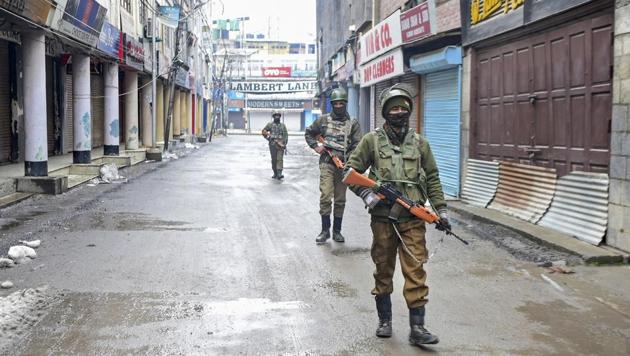 Srinagar: Security jawans guard in a street during the 71st Republic Day function at Sher-e-Kashmir Stadium, in Srinagar, Sunday, Jan. 26, 2020. (PTI Photo/S. Irfan) (PTI1_26_2020_000174B)(PTI)