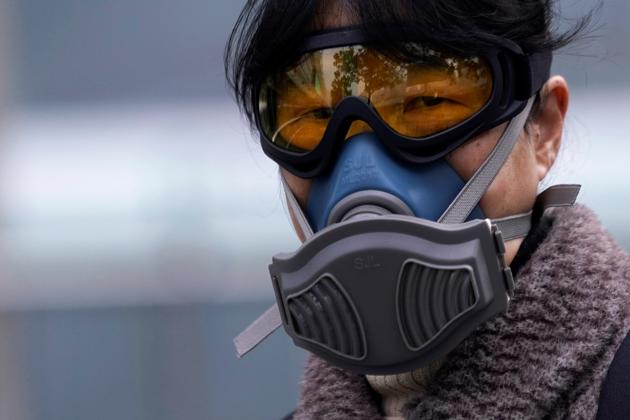A woman wearing a mask is seen at a subway station in Shanghai, China, as the country is hit by an outbreak of the novel coronavirus, February 13, 2020.(REUTERS) A woman wearing a mask is seen at a subway station in Shanghai, China, as the country is hit by an outbreak of the novel coronavirus, February 13, 2020.(REUTERS)