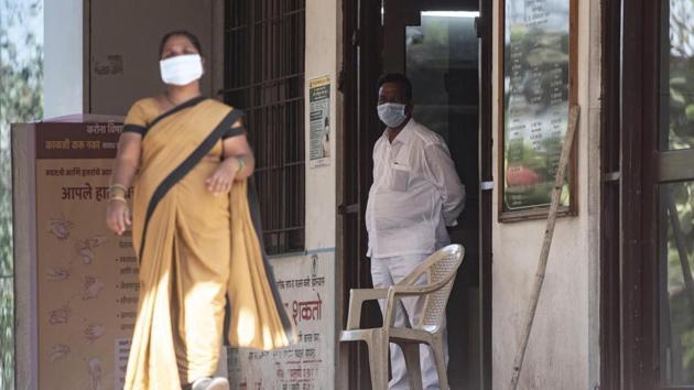 Staff members at Pune’s Naidu hospital where a Chinese national was quarantined last week. (Pratham Gokhale/HT Photo) Staff members at Pune’s Naidu hospital where a Chinese national was quarantined last week. (Pratham Gokhale/HT Photo)
