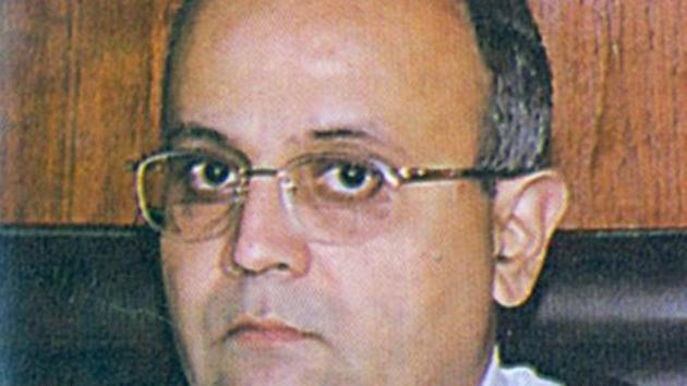 Justice Dharmadhikari hoped that the Bombay High Court, as an institution, must remain as it is. (bombayhighcourt.nic.in) Justice Dharmadhikari hoped that the Bombay High Court, as an institution, must remain as it is. (bombayhighcourt.nic.in)
