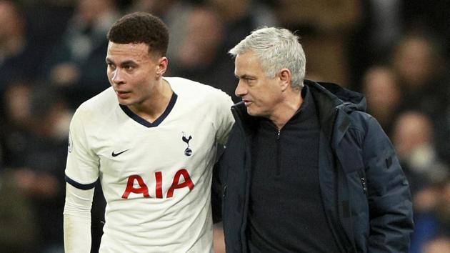 Tottenham's manager Jose Mourinho talks with Dele Alli.(AP) Tottenham's manager Jose Mourinho talks with Dele Alli.(AP)