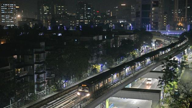 The East-West Metro between Salt lake Sector V to Salt Lake Stadium on its inaugural run, in Kolkata. Kolkata got its second metro line on Thursday, 36 years after the country’s first underground connectivity system came into being in the city. (Samir Jana / HT Photo)
