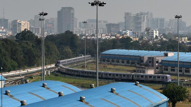 An overview of the Central Park depot of the East-West Metro. Another 16.6km Joka-BBD Bag route, connecting the south-eastern suburbs of Behala with the heart of the city, has been granted Rs99 crore, and the Barrackpore-Baranagar and Dakshineswar stretch, covering a distance of 14.5km, allotted Rs10 crore. (Samir Jana / HT Photo)