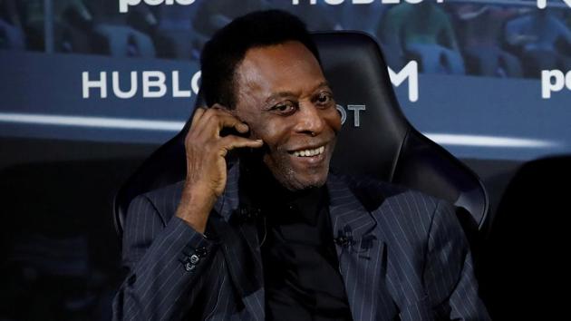 FILE PHOTO: Brazilian soccer legend Pele is seen in Paris, April 2, 2019. Picture taken April 2, 2019. REUTERS/Christian Hartmann/File Photo (REUTERS) FILE PHOTO: Brazilian soccer legend Pele is seen in Paris, April 2, 2019. Picture taken April 2, 2019. REUTERS/Christian Hartmann/File Photo (REUTERS)