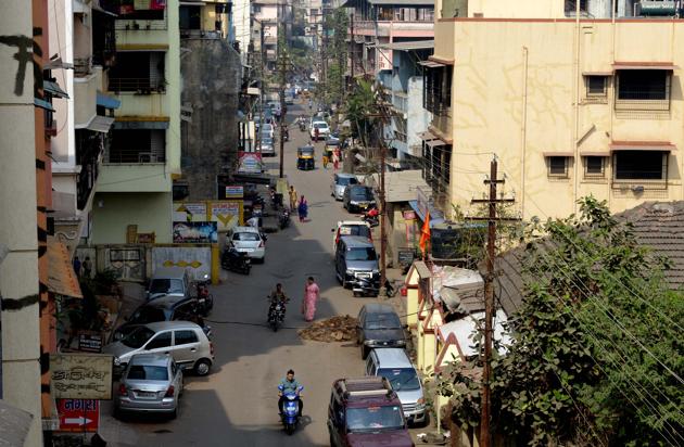 The Pimpri Chinchwad Municipal Corporation’s (PCMC) zone-wise parking policy is set to be rolled out in the city by the end of this month, according to civic officials. (Hindustan Times) The Pimpri Chinchwad Municipal Corporation’s (PCMC) zone-wise parking policy is set to be rolled out in the city by the end of this month, according to civic officials. (Hindustan Times)